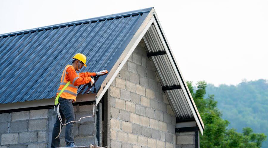 Professional gutter cleaning in Gateway, CO